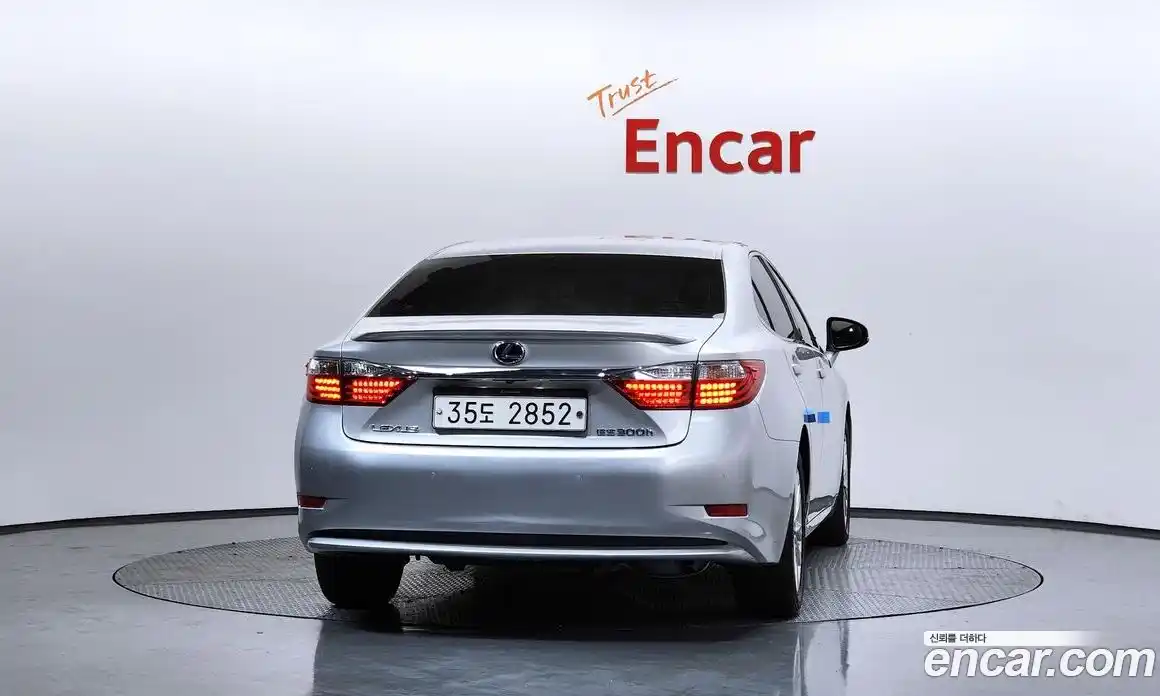 Lexus ES 2014 2.5 гидро в Москве № 628615, фото 4