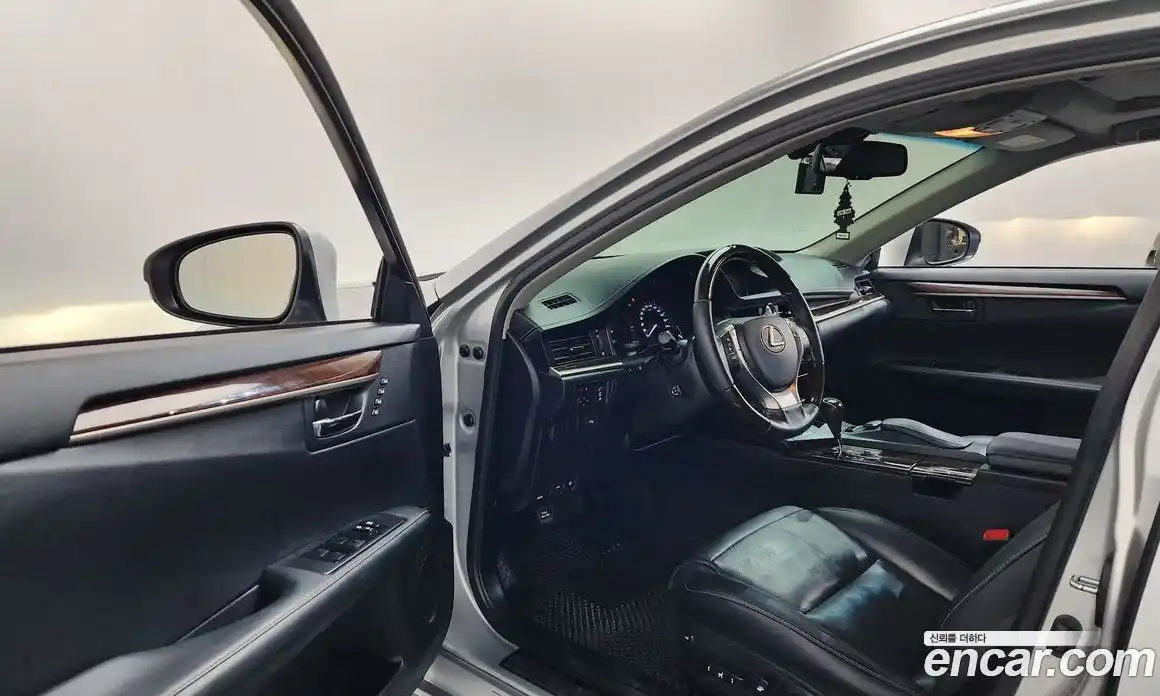 Lexus ES 2014 2.5 гидро в Москве № 628615, фото 10