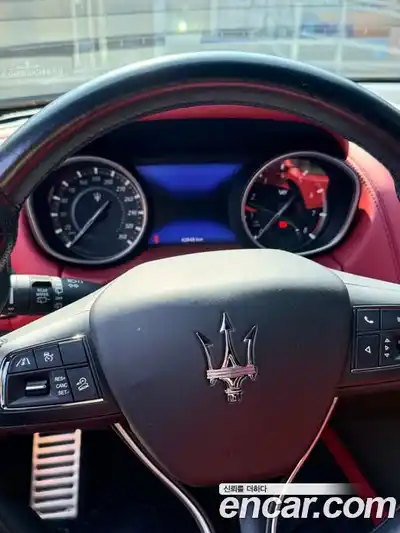 Maserati Levante 2020 3.8 гидро в Москве № 715018, миниатюра 6