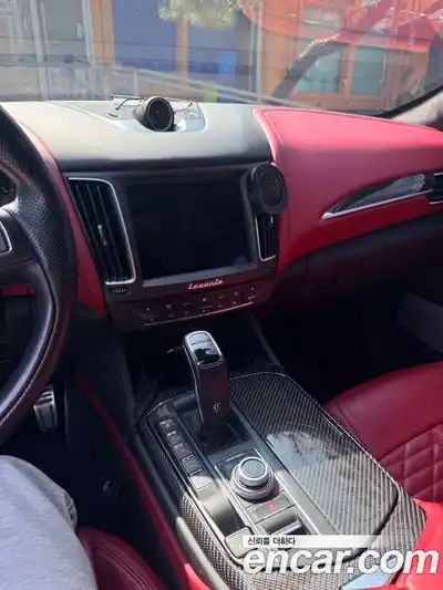 Maserati Levante 2020 3.8 гидро в Москве № 715018, миниатюра 8