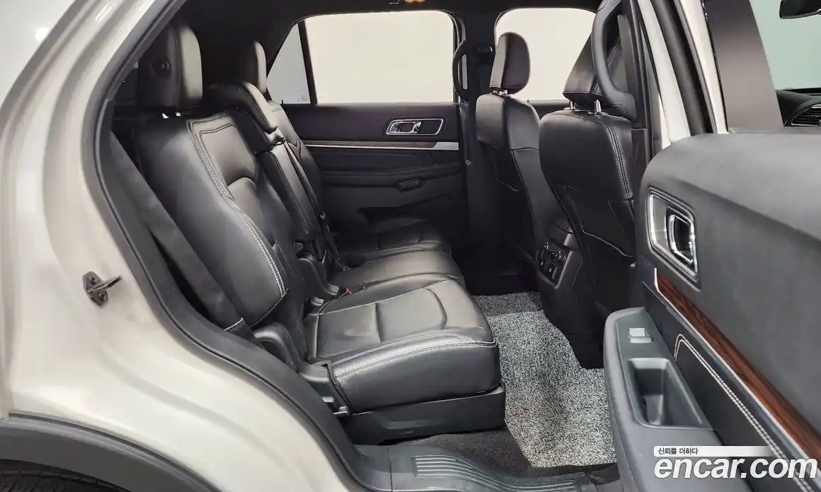 Ford Explorer 2019 2.3 гидро в Москве № 725418, фото 12