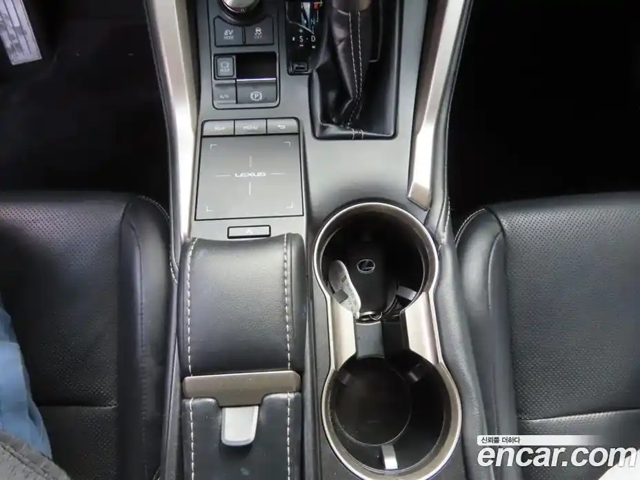 Lexus NX 2018 2.0 гидро в Москве № 802729, фото 18