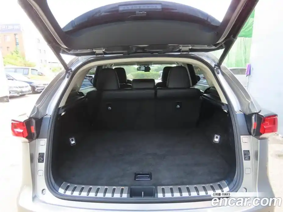 Lexus NX 2018 2.0 гидро в Москве № 802729, фото 4