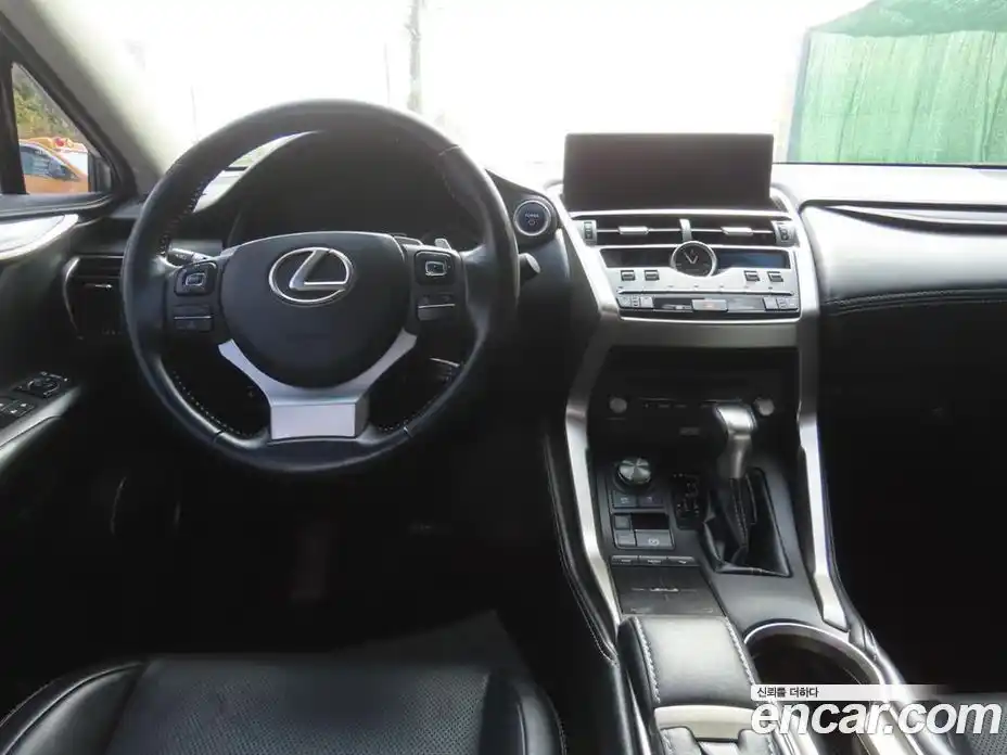 Lexus NX 2018 2.0 гидро в Москве № 802729, фото 5