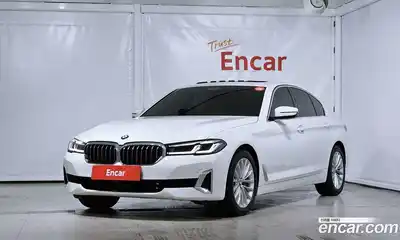 BMW 5-Series, 2022