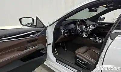 BMW 6-Series 2022 3.0 Автомат в Москве № 821504, миниатюра 10