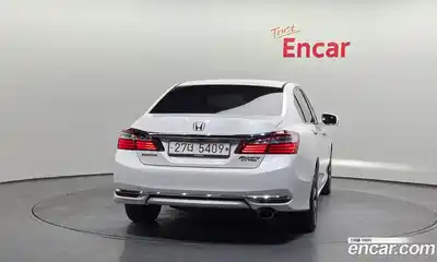 Honda Accord 2017 2.4 гидро в Москве № 826780, миниатюра 4