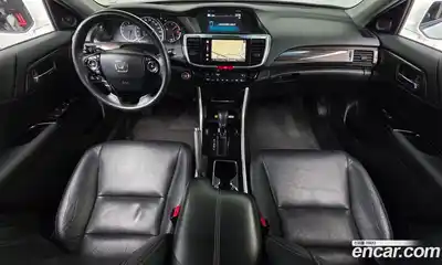Honda Accord 2017 2.4 гидро в Москве № 826780, миниатюра 7