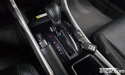 Honda Accord 2017 2.4 гидро в Москве № 826780, миниатюра 9