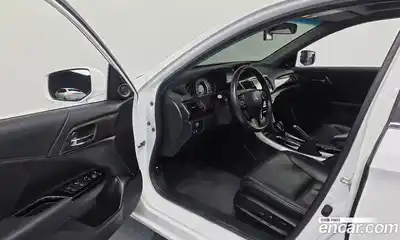 Honda Accord 2017 2.4 гидро в Москве № 826780, миниатюра 10