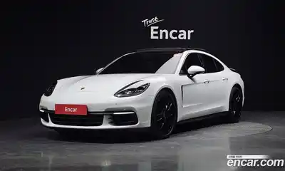 Porsche Panamera, 2020