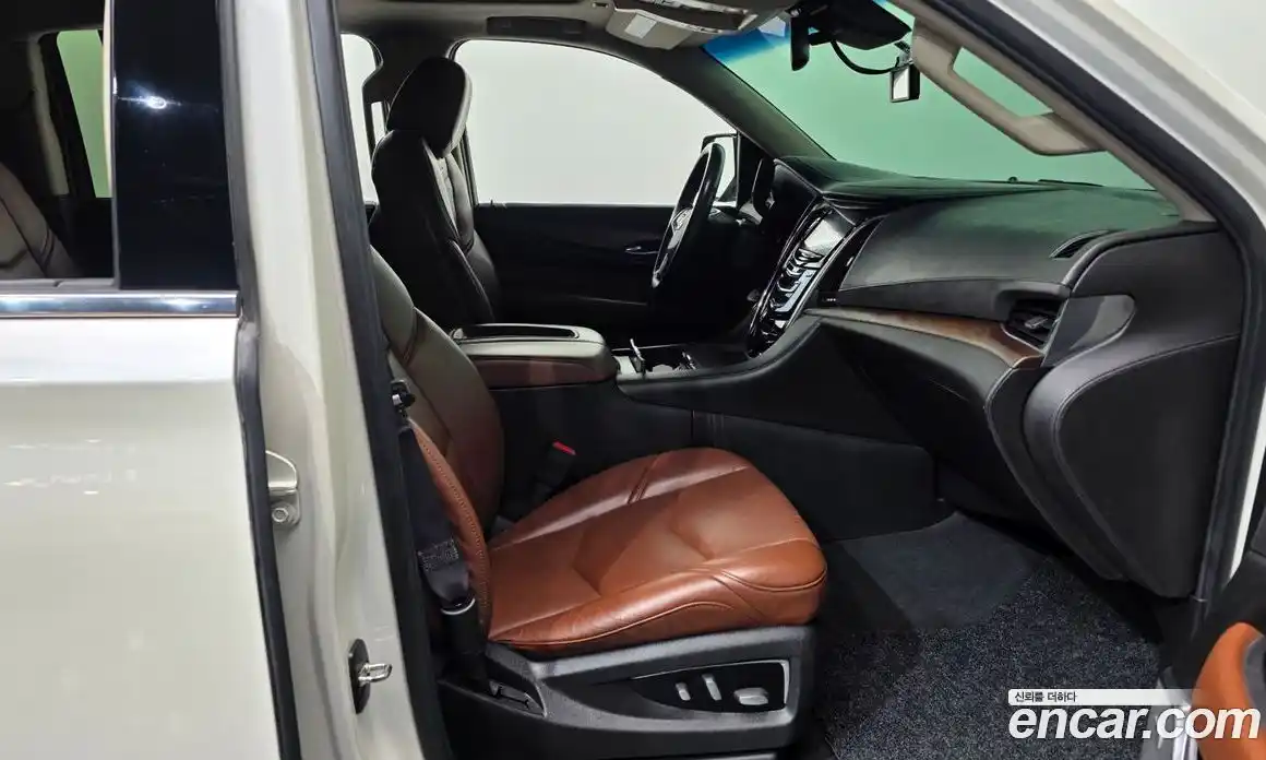 Cadillac Escalade 2015 6.2 гидро в Москве № 864053, фото 11