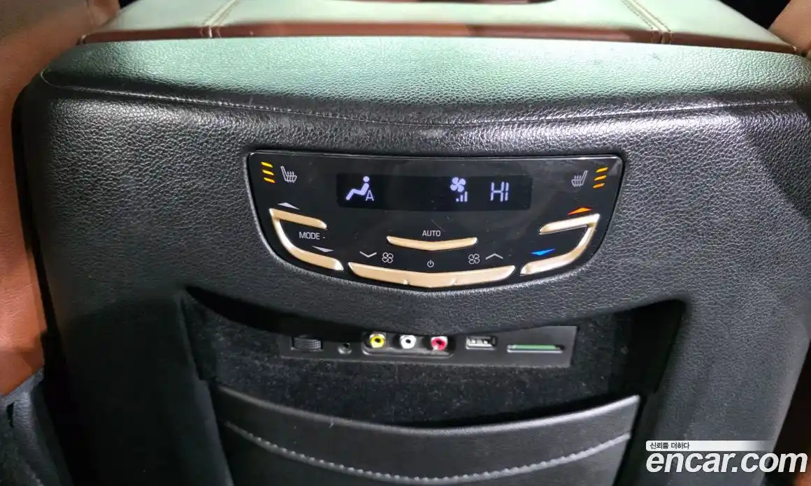 Cadillac Escalade 2015 6.2 гидро в Москве № 864053, фото 19