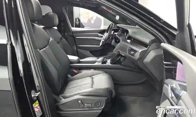 Audi e-tron 2022 0.2 гидро в Москве № 894150, миниатюра 9
