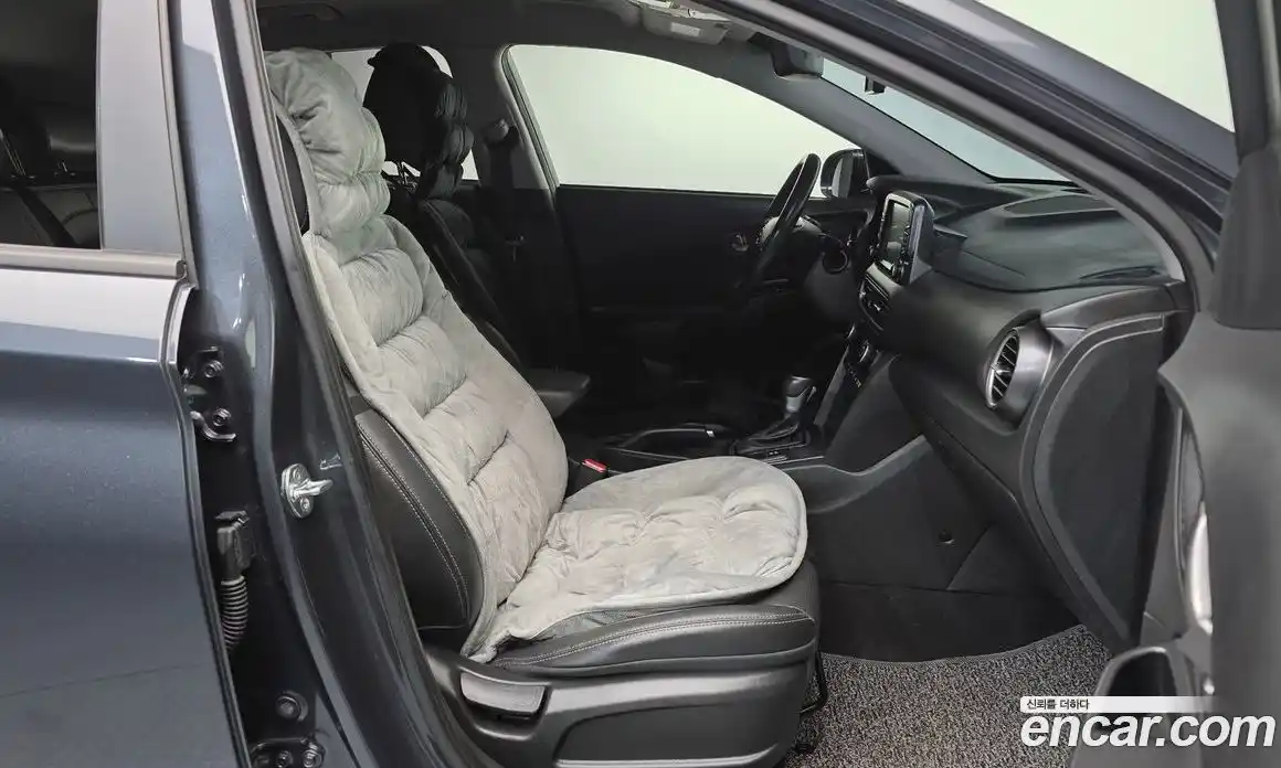 Hyundai Kona 2019 1.6 гидро в Москве № 927630, фото 11