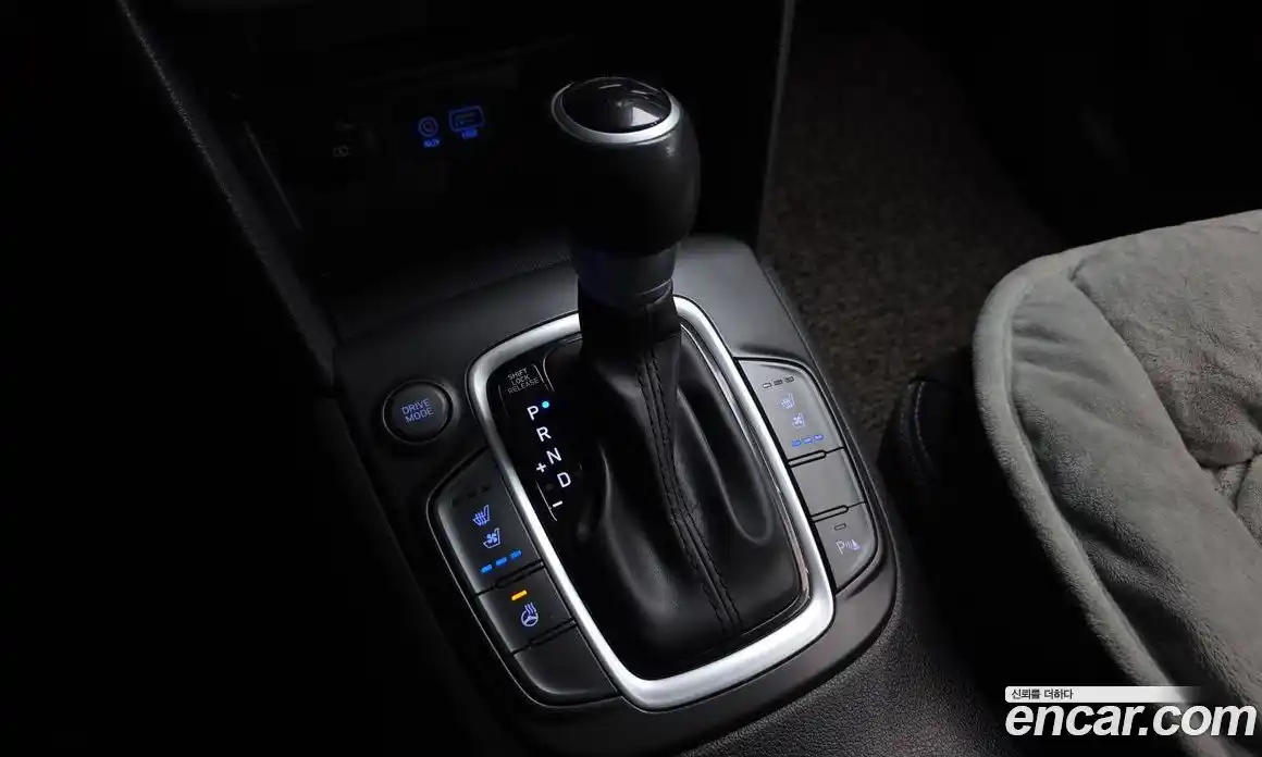 Hyundai Kona 2019 1.6 гидро в Москве № 927630, фото 9