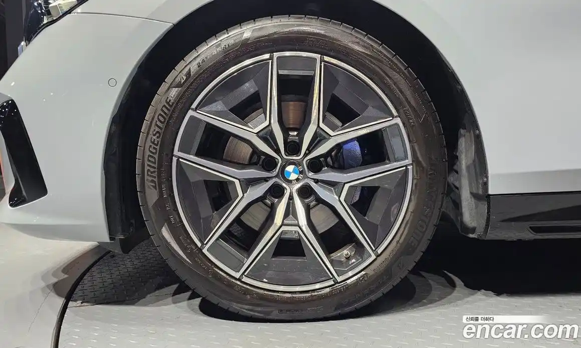BMW 5-Series 2025 2.0 гидро в Москве, фото 5