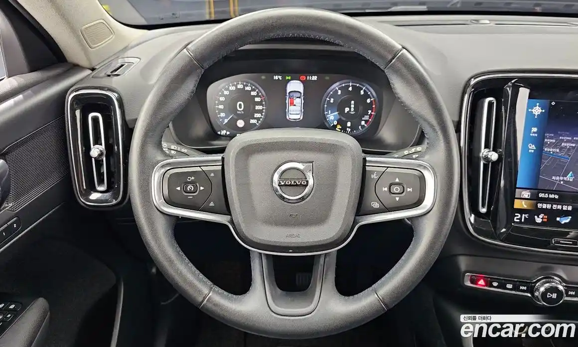 Volvo XC40 2021 2.0 гидро в Москве № 972046, фото 13