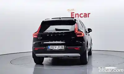 Volvo XC40 2021 2.0 гидро в Москве № 972046, миниатюра 4