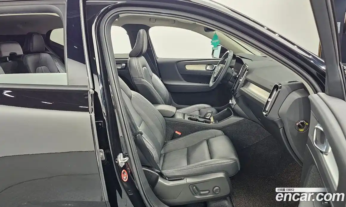 Volvo XC40 2021 2.0 гидро в Москве № 972046, фото 10