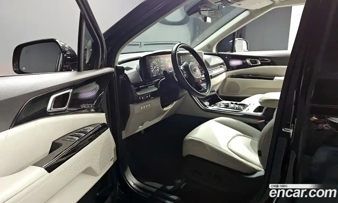 Kia Canival 2021 2.2 Автомат в Москве № 972528, фото 13