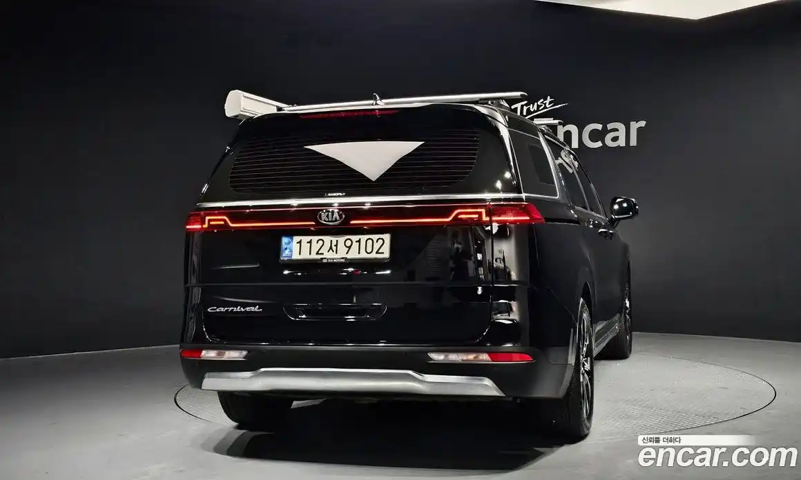 Kia Canival 2021 2.2 Автомат в Москве № 972528, фото 4