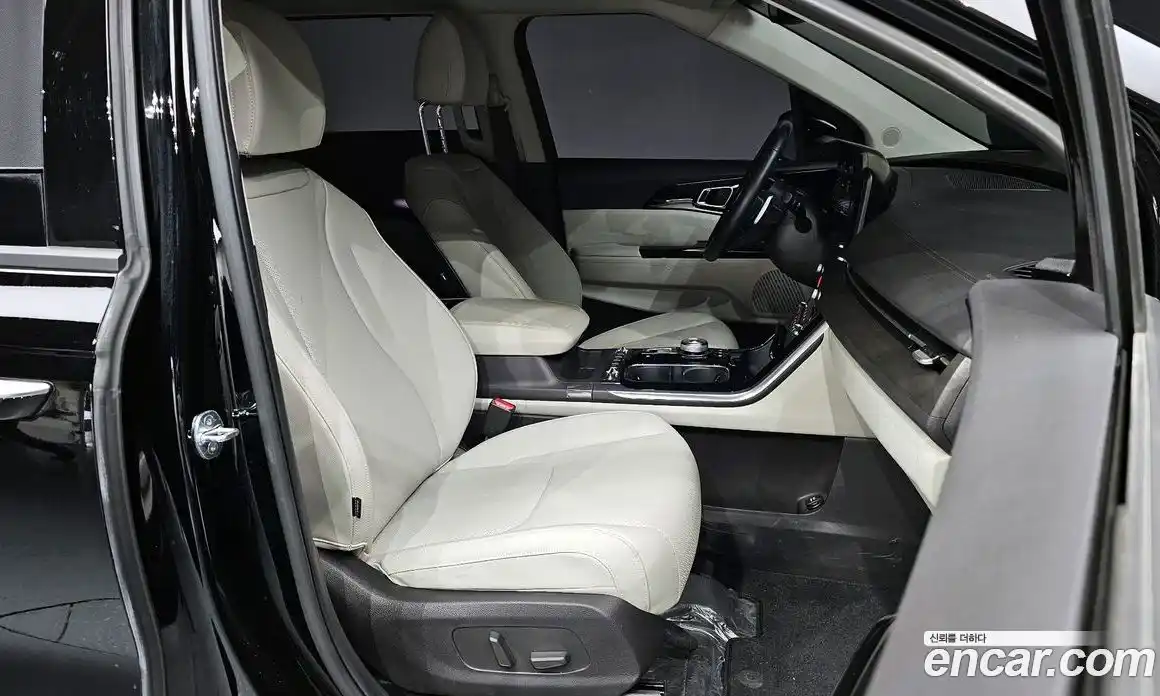 Kia Canival 2021 2.2 Автомат в Москве № 972528, фото 10