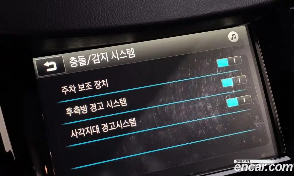 Chevrolet Trax 2016 1.4 Автомат в Москве № 974815, фото 17