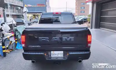 Dodge Ram Pick Up 2017 5.7 гидро в Москве № 976724, миниатюра 4