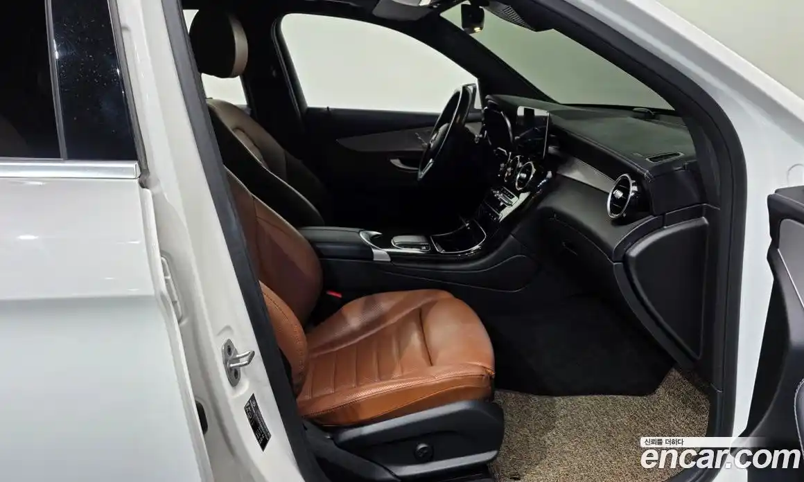 Mercedes-Benz GLC-Class 2022 2.0 гидро в Москве № 1001392, фото 11
