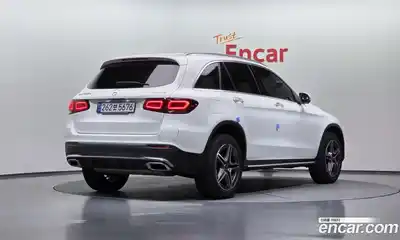 Mercedes-Benz GLC-Class 2022 2.0 гидро в Москве № 1001392, миниатюра 2