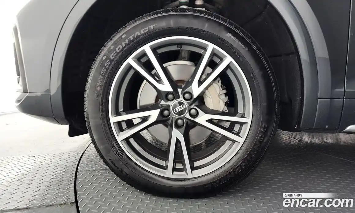 Audi Q5 2021 2.0 Автомат в Москве № 1001907, фото 5