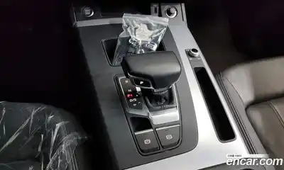 Audi Q5 2021 2.0 Автомат в Москве № 1001907, миниатюра 9