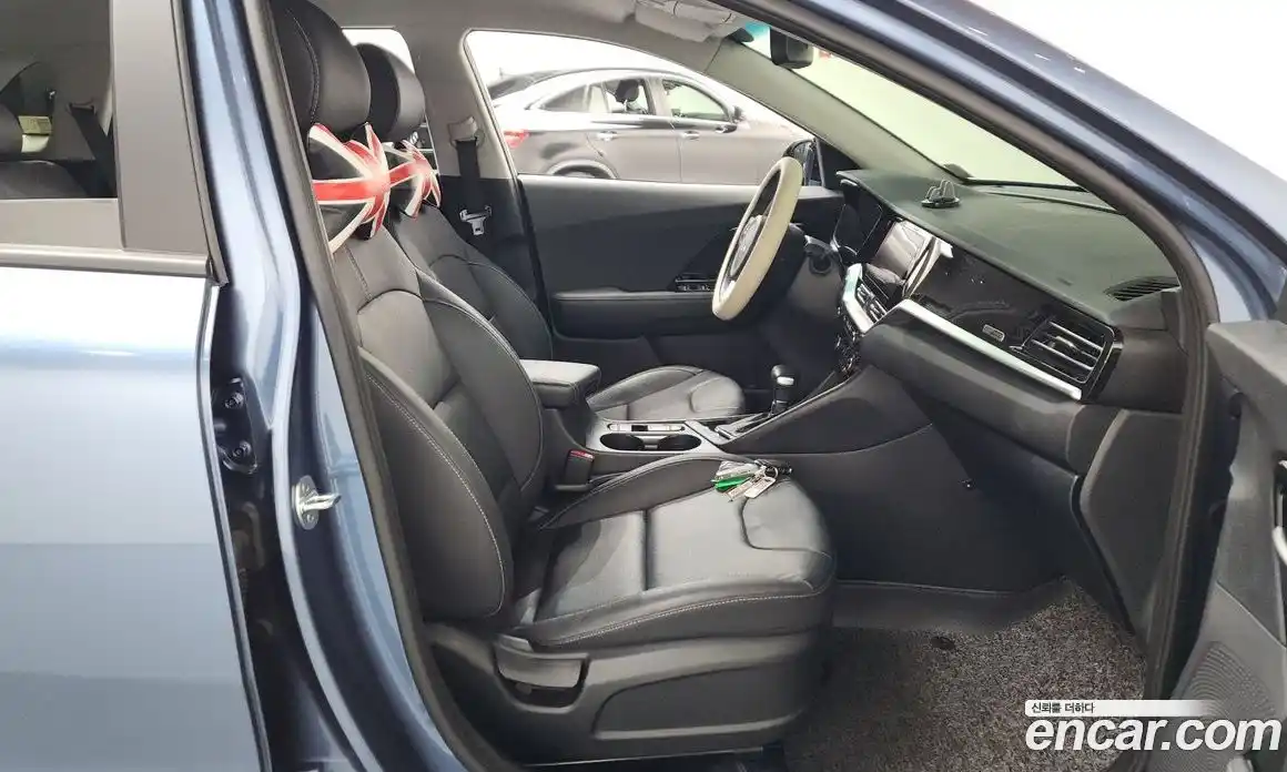 Kia Niro 2021 1.6 Автомат в Москве № 1002796, фото 11