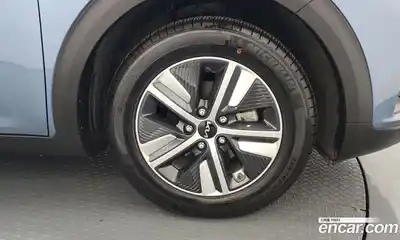 Kia Niro 2021 1.6 Автомат в Москве № 1002796, миниатюра 5