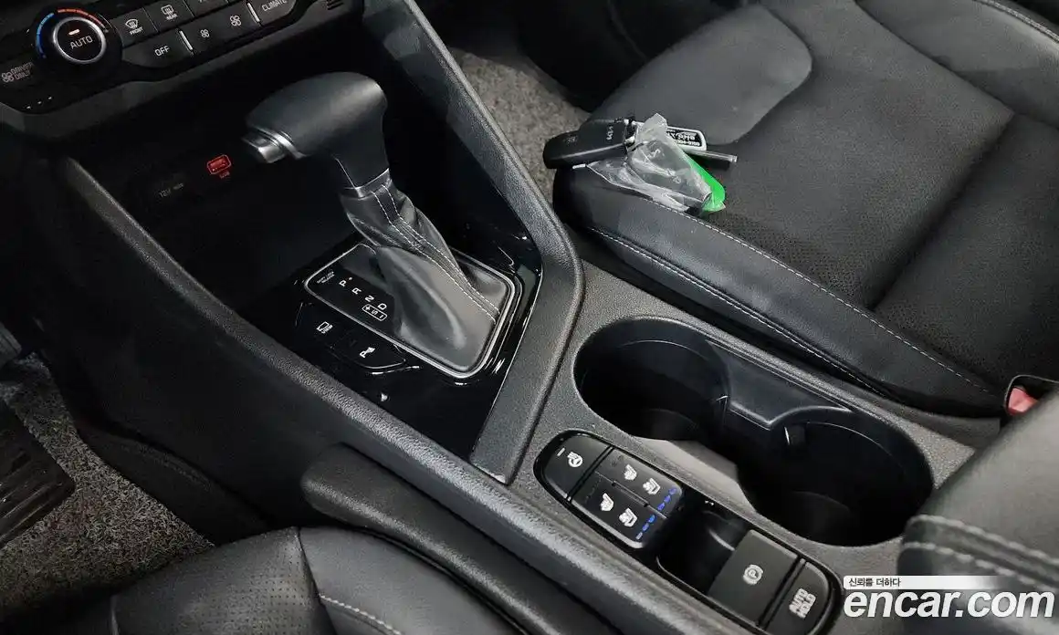 Kia Niro 2021 1.6 Автомат в Москве № 1002796, фото 9