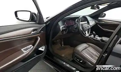 BMW 5-Series 2018 2.0 Автомат в Москве № 1004912, миниатюра 10
