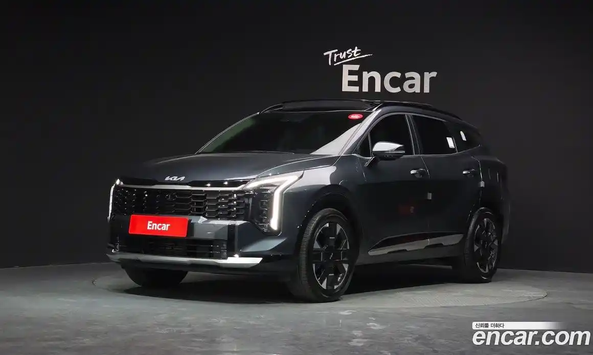 Kia Sportage 2024 1.6 Автомат в Москве № 1009038, фото 1