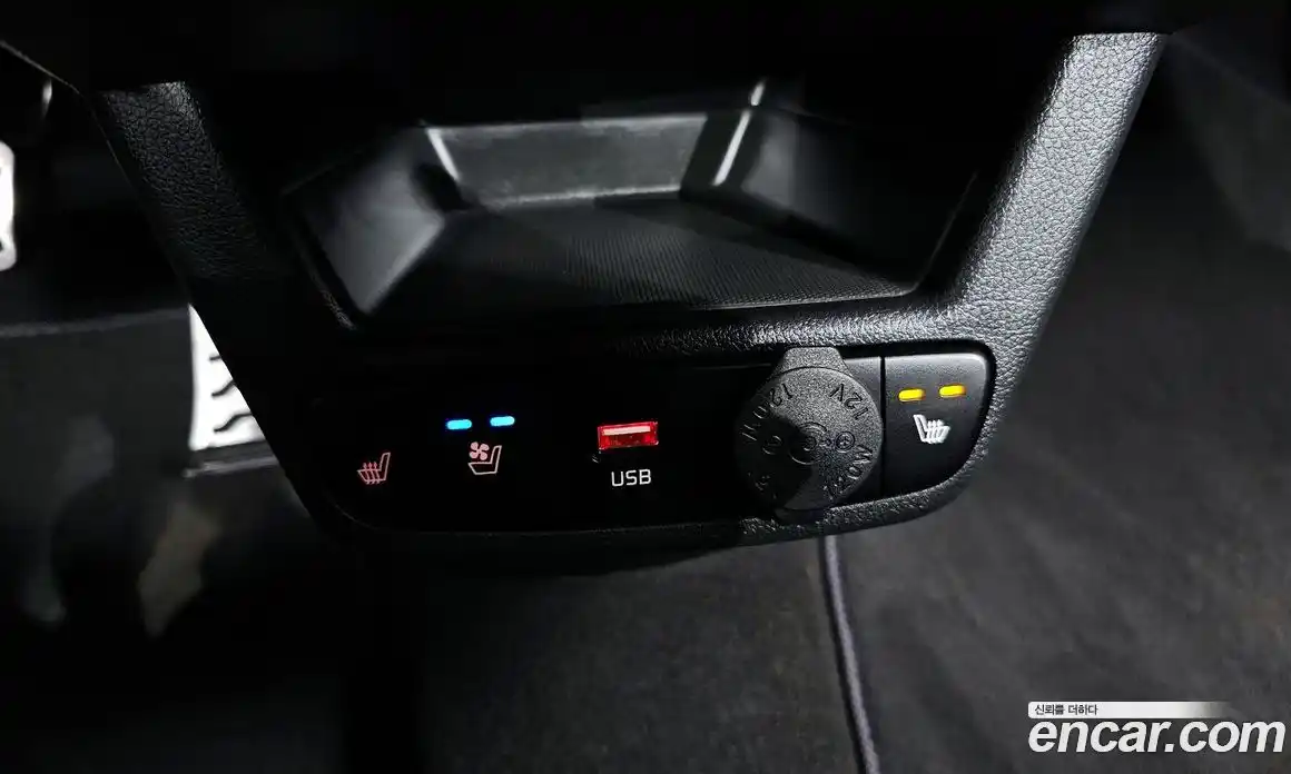 Kia Ray 2022 1.0 Автомат в Москве № 1009276, фото 17