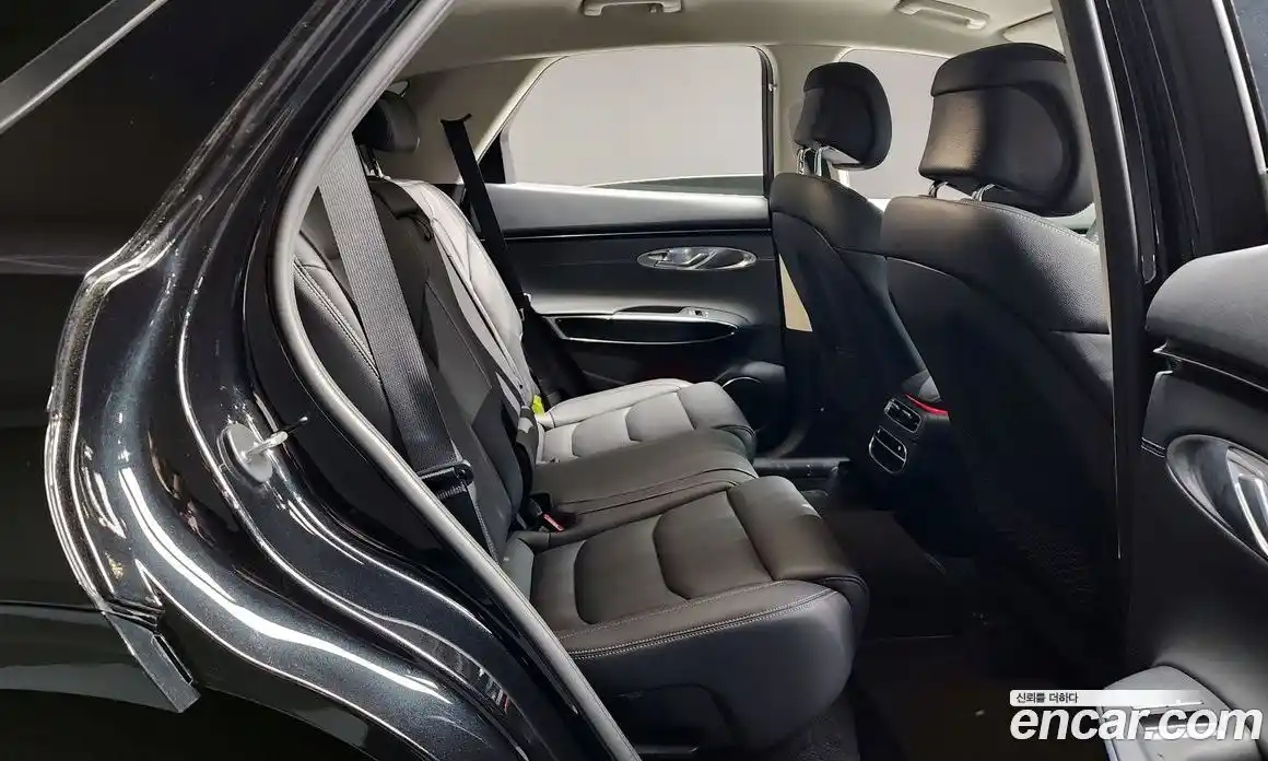 Genesis GV70 2022 2.5 Автомат в Москве № 1009921, фото 12