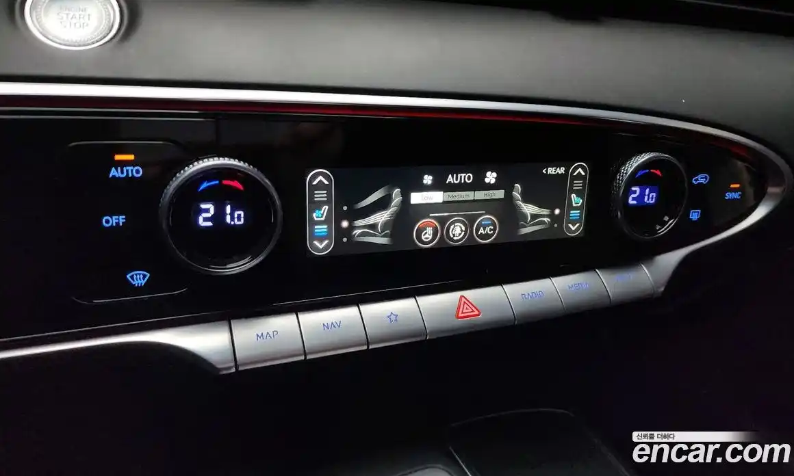 Genesis GV70 2022 2.5 Автомат в Москве № 1009921, фото 17