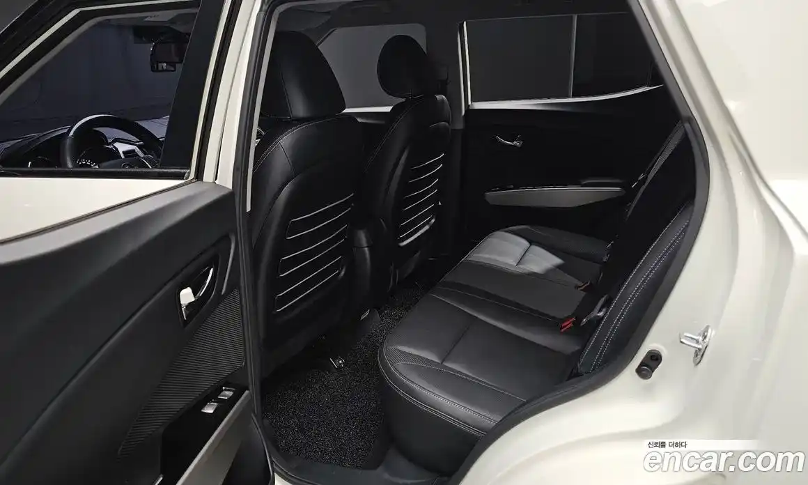 SsangYong TIBOLI 2016 1.6 Автомат в Москве № 1010346, фото 12