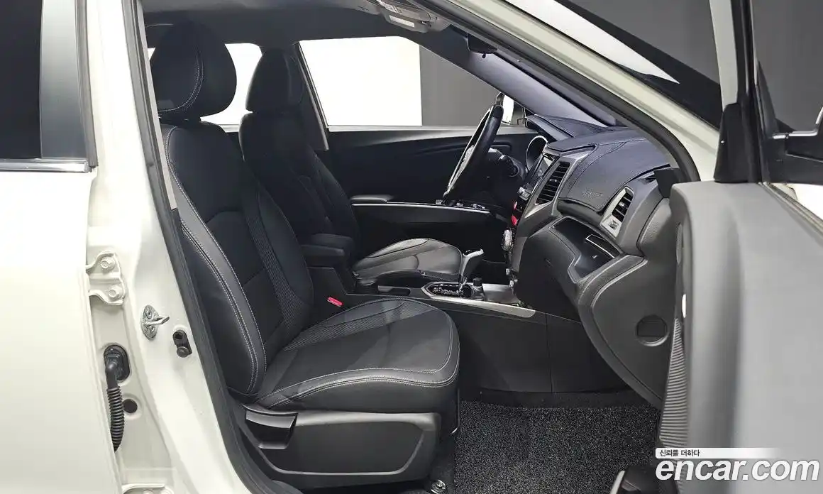 SsangYong TIBOLI 2016 1.6 Автомат в Москве № 1010346, фото 10