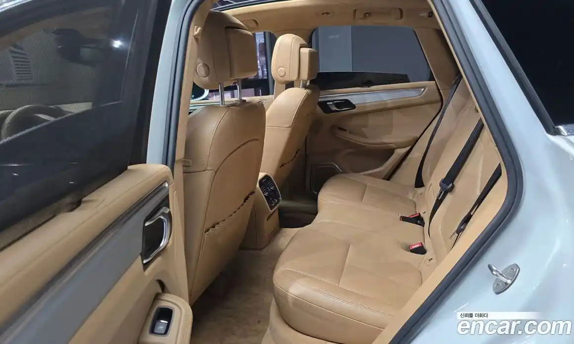 Porsche Macan 2014 3.6 гидро в Москве № 1010986, фото 12