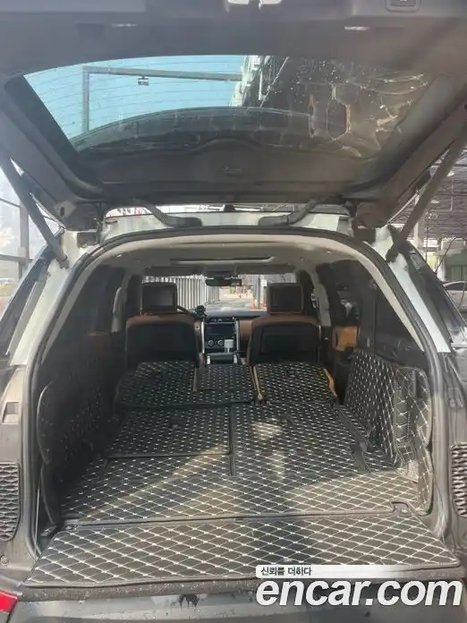 Land Rover Discovery 2018 3.0 гидро в Москве № 1013534, фото 17