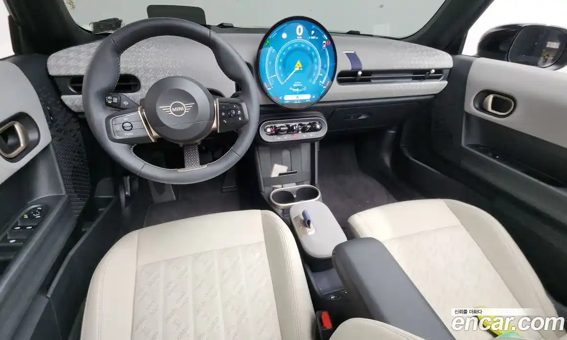 Mini Cooper Convertible 2025 2.0 гидро в Москве № 1013596, фото 7