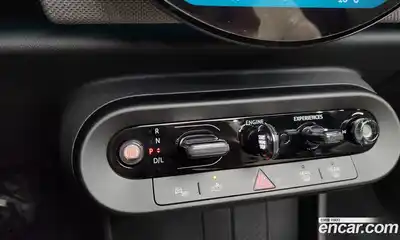 Mini Cooper Convertible 2025 2.0 гидро в Москве № 1013596, миниатюра 9