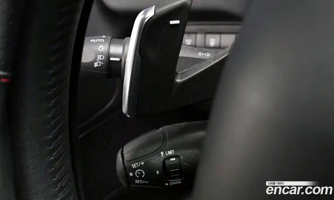 Peugeot 208 2015 1.6 гидро в Москве № 1015806, фото 17