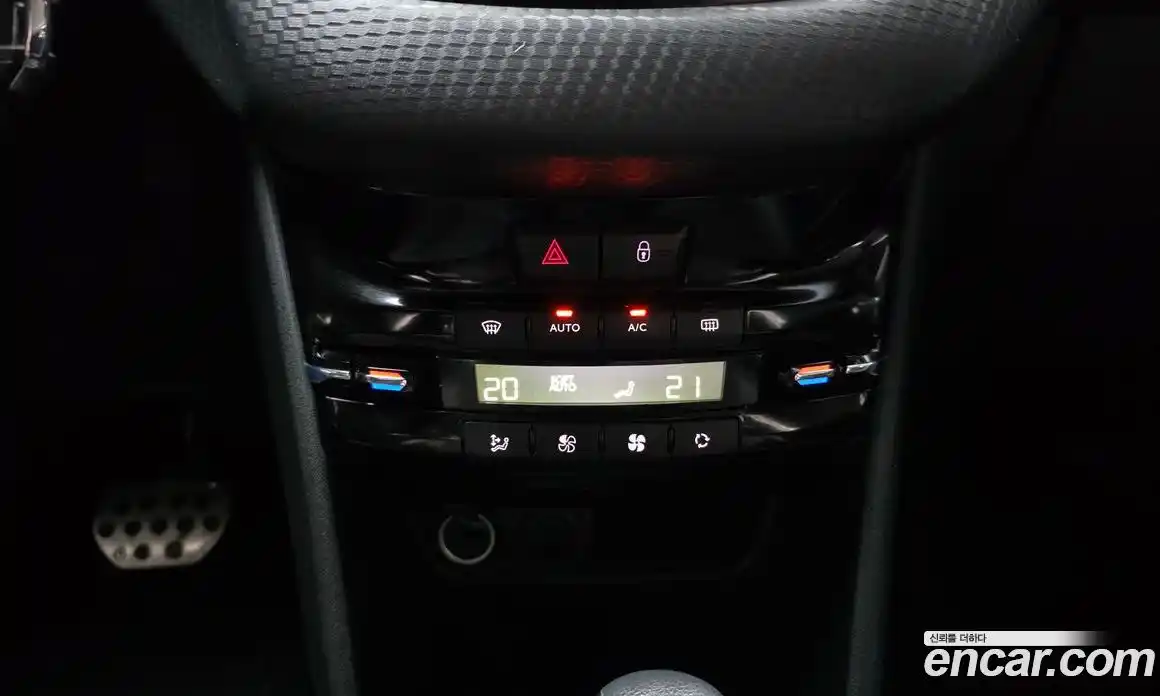 Peugeot 2008 2019 1.5 гидро в Москве № 1015824, фото 15