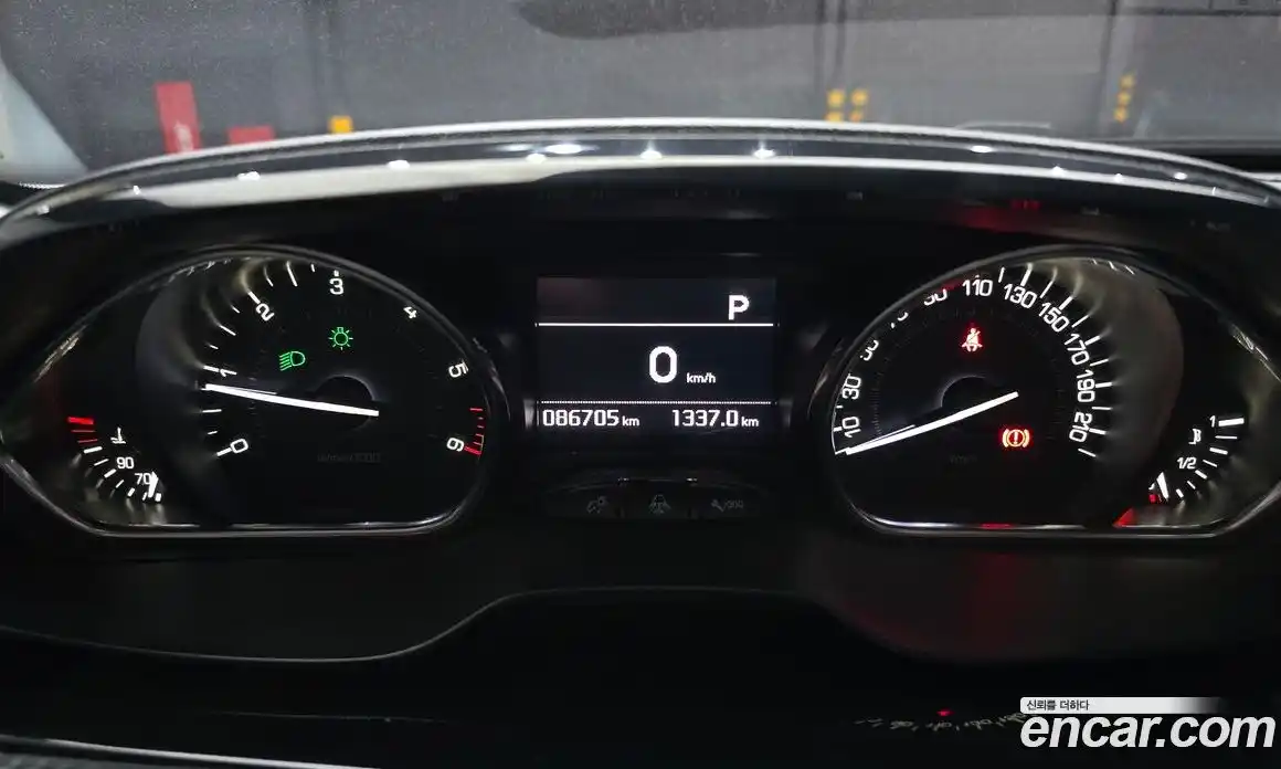 Peugeot 2008 2019 1.5 гидро в Москве № 1015824, фото 8